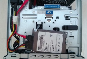 Системный SSD пристроен